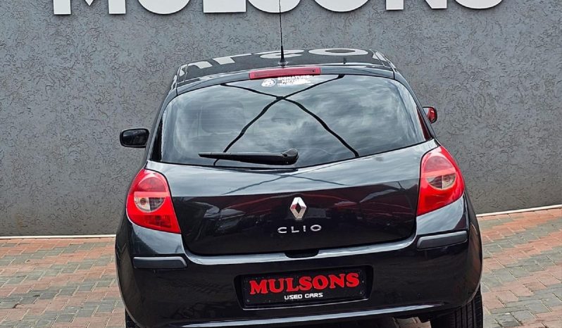 2010 Renault Clio III 1.6 Dynamique 3-dr 165 000 Km full